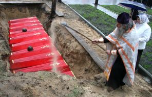 Перепоховання останків солдат