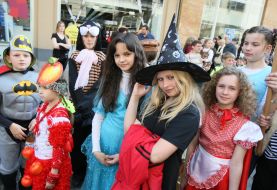Festive parade children-participants
