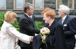 Viktor and YekaterinaYushchenko, Tarja Halonen and Pentti Arajarvi