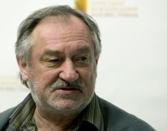 Богдан Ступка