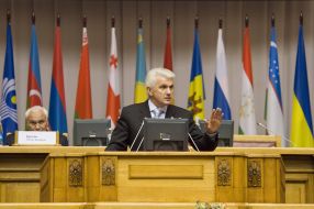 Vladimir Litvin and Mikhail Krotov