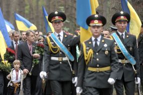 Viktor Yushchenko and Taras Yushchenko