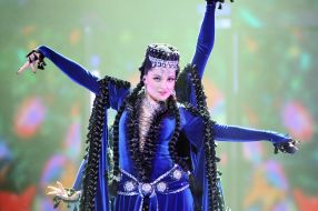 Inga Arshakyan and Anush Arshakyan