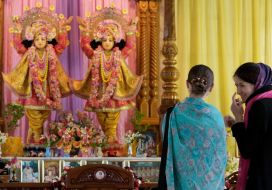 Worship ceremony to Shri Krishna participants