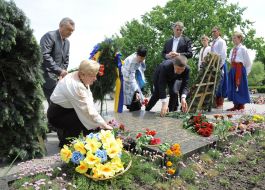 Віктор Ющенко, Іван Васюник та Віра Ульянченко