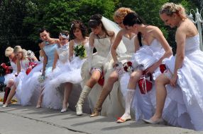 Brides