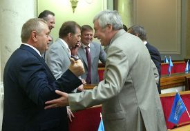 Regoins party deputies