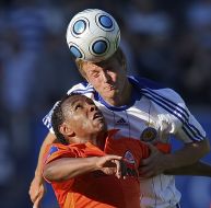 Vitaliy Mandzyuk and Willian Borges da Silva