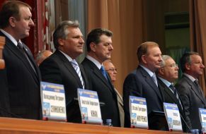 Aleksandr Kvasnevsky and Leonid Kuchma