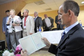 Віра Ульянченко виступає