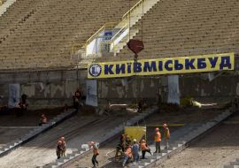 Builders work on ”Olympiyskiy” stadium