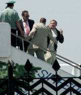 Константин Затулин в аэропорту в Симферополе