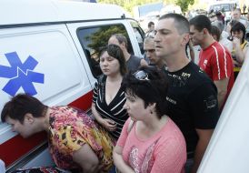 Родственники пострадавших шахтеров