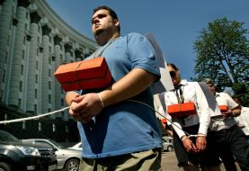 The mass meeting participants