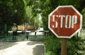 Drive to the territory of the radio-navigation station ”Mars-75”