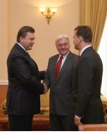 Viktor Yanukovich, Frank-Walter Steinmeier and Rodoslav Sikorskiy