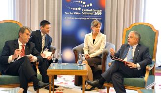 Viktor Yushchenko and Lech Kaczynski