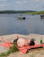 A man becomes tanned