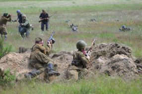 Participants of the first day of Great Patriotic war reconstruction