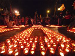 Odessa’s habitants kindle candles