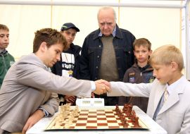 Віктор Карт