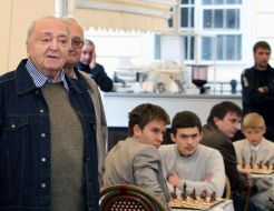 Віктор Карт