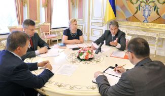 Viktor Yushchenko, Valentin Nalivaychenko, Viktor Kudryavtsev, Mikhail Klyuev and Vera Ulyanchenko