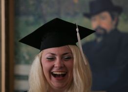 Выпускница