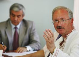 Ivan Matieshyn and Vyacheslav Oleshchenko