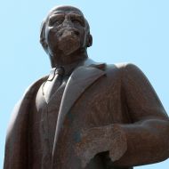 Monument to Lenin