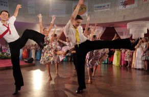 Учасники танцювального колективу