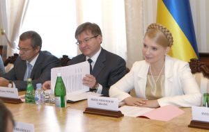 Yuliya Timoshenko, Grigory Nemirya and Aleksandr Shlapak