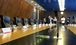 Hall for negotiations