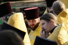 Священнослужители