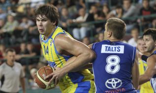 Kirill Fesenko and Jaanar Talts