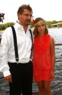 Aleksandr Ponomaryov with daughter