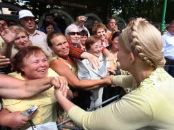 Yulia Timoshenko during meeting with the habitants of Mirgorod