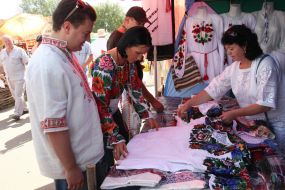 Viktor Bondar and Alla Bondar