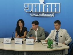 Оксана Кравец, Сергей Костянчук и Роман Титикало