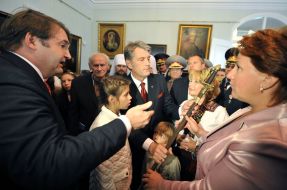 Viktor Yushchenko and Yekaterina Yushchenko