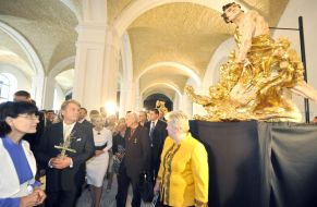 Виктор Ющенко на выставке ”De profundis”