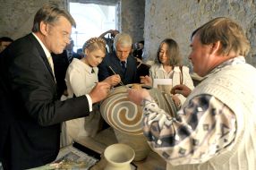 Виктор Ющенко, Владимир Литвин  и Юлия Тимошенко