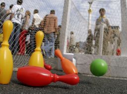 Street bowling