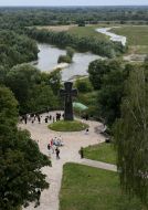 Хрест в пам’ять спалення Батурина