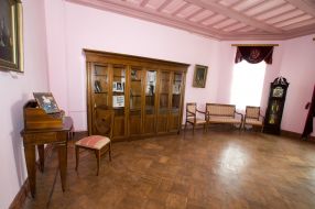 A room in the farmstead ”Kachanovka”
