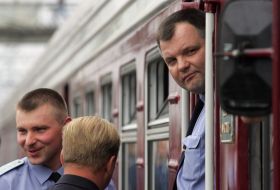 Работники железной