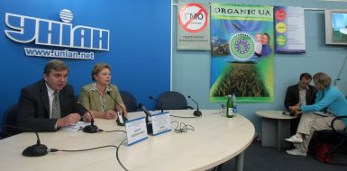 Yevgeniy Milovanov and Irina Yermakova