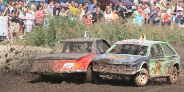 Участники автогонок