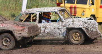 Участники автогонок