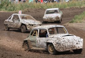 Участники автогонок